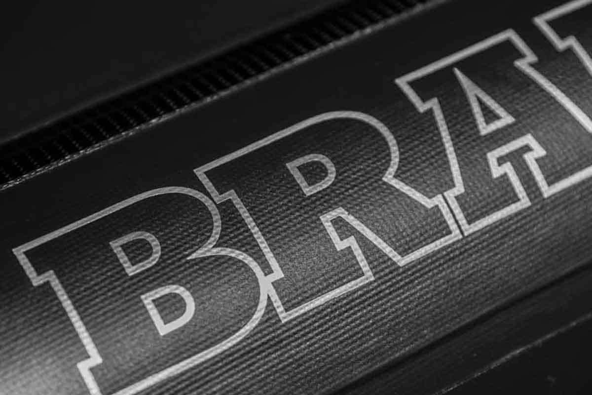Brabus SUP Board Logo Anschnitt