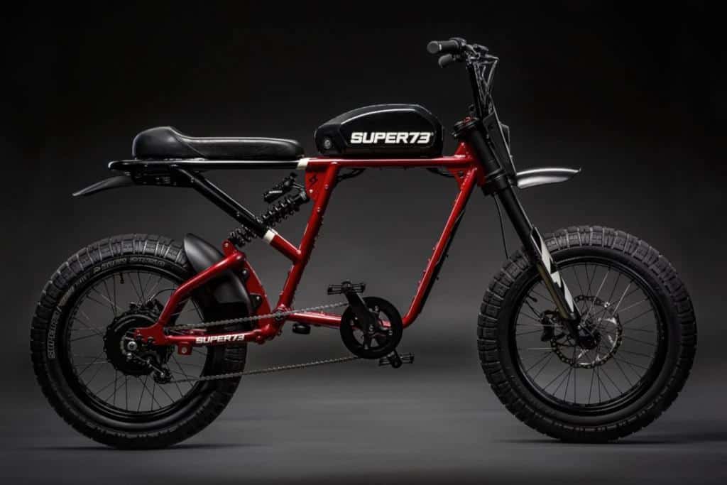 Super73 E-Bike in rot/schwarz seitlich